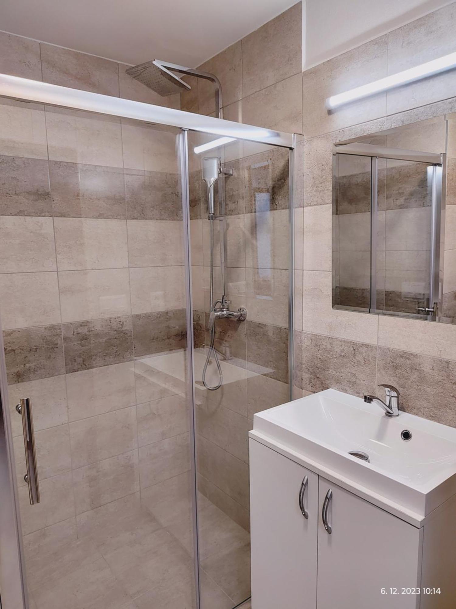 Hostel Blanice Praag Buitenkant foto